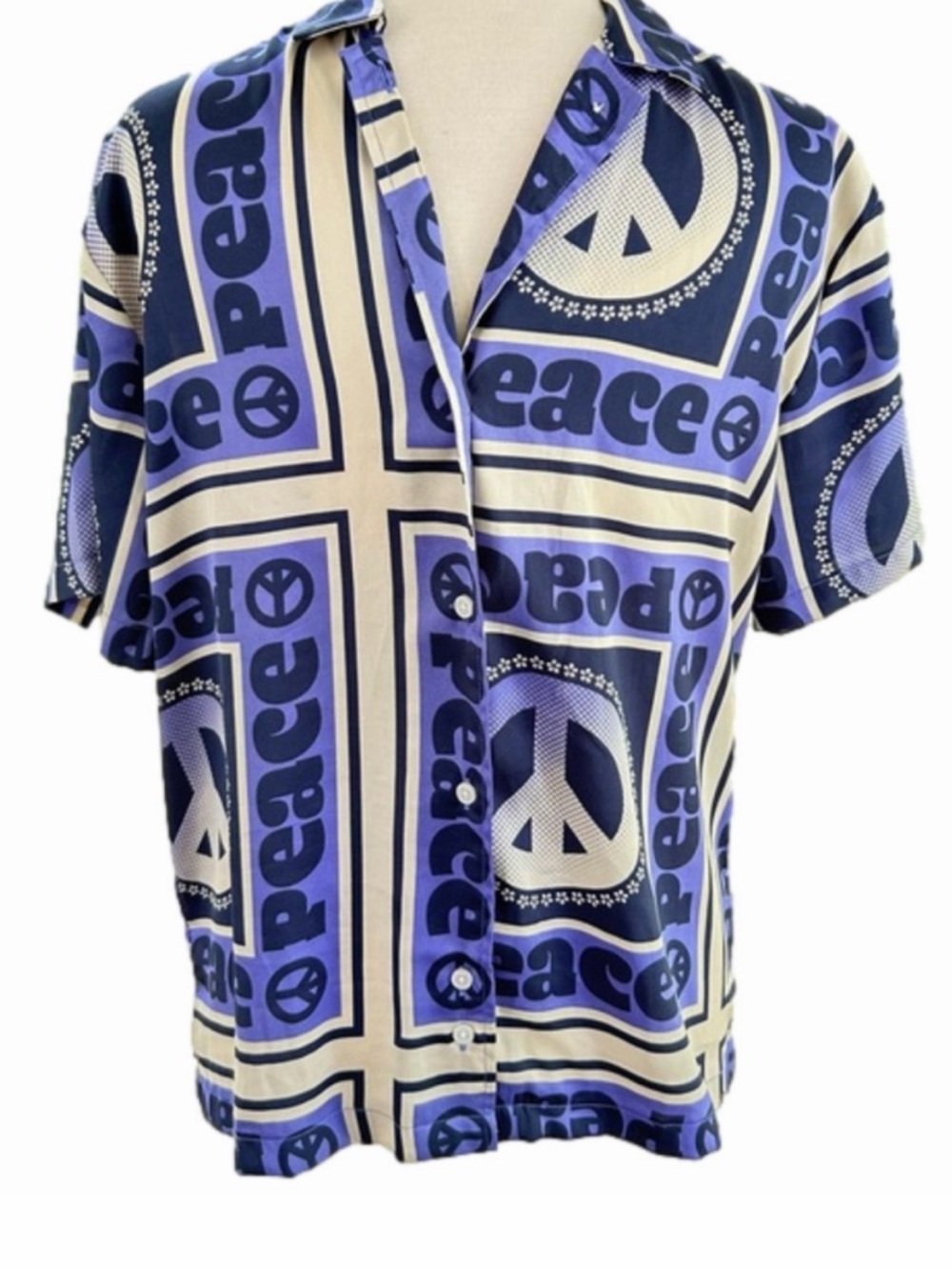 Urban Outfitters UO Peace 70’s Size Small Print Camp Shirt 100% Polyester